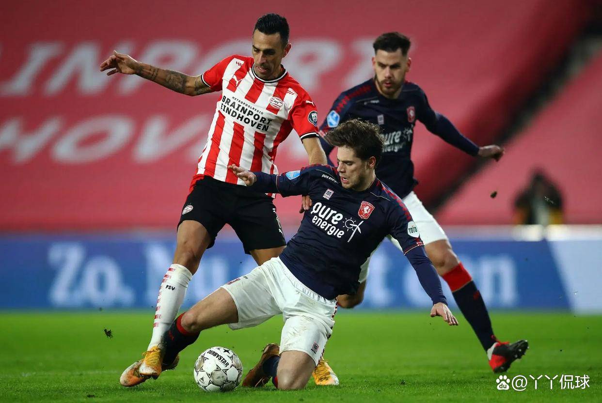 国际比赛日埃因霍温备战欧联；刷新队史纪录细节曝光；赛场秩序良好；赛季目标并未改变的简单介绍