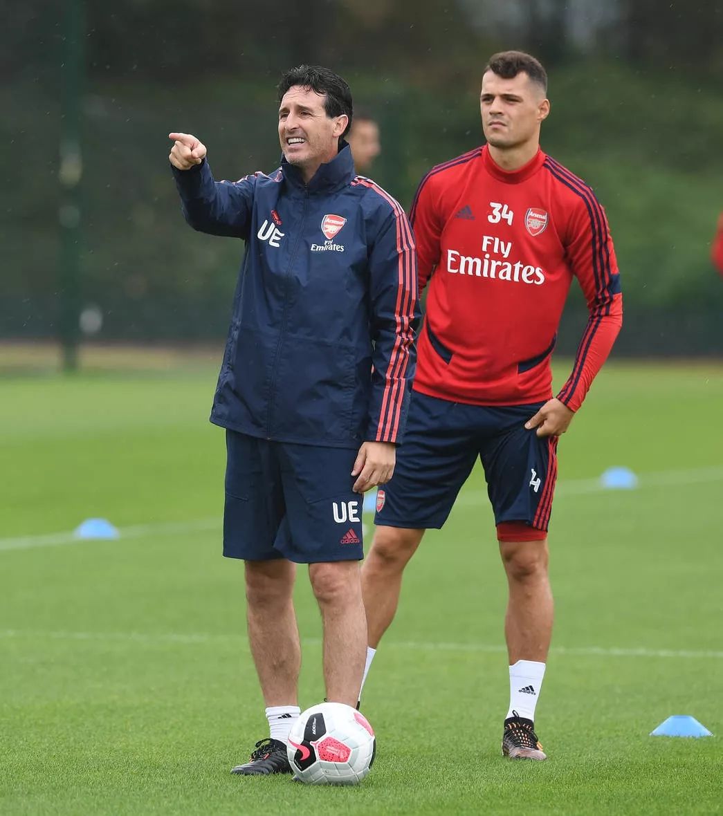 一竞技-关于今晚法甲传出新动向，明尼苏达森林狼队长鼓劲，管理层表态：底气十足，轮换策略成焦点的信息