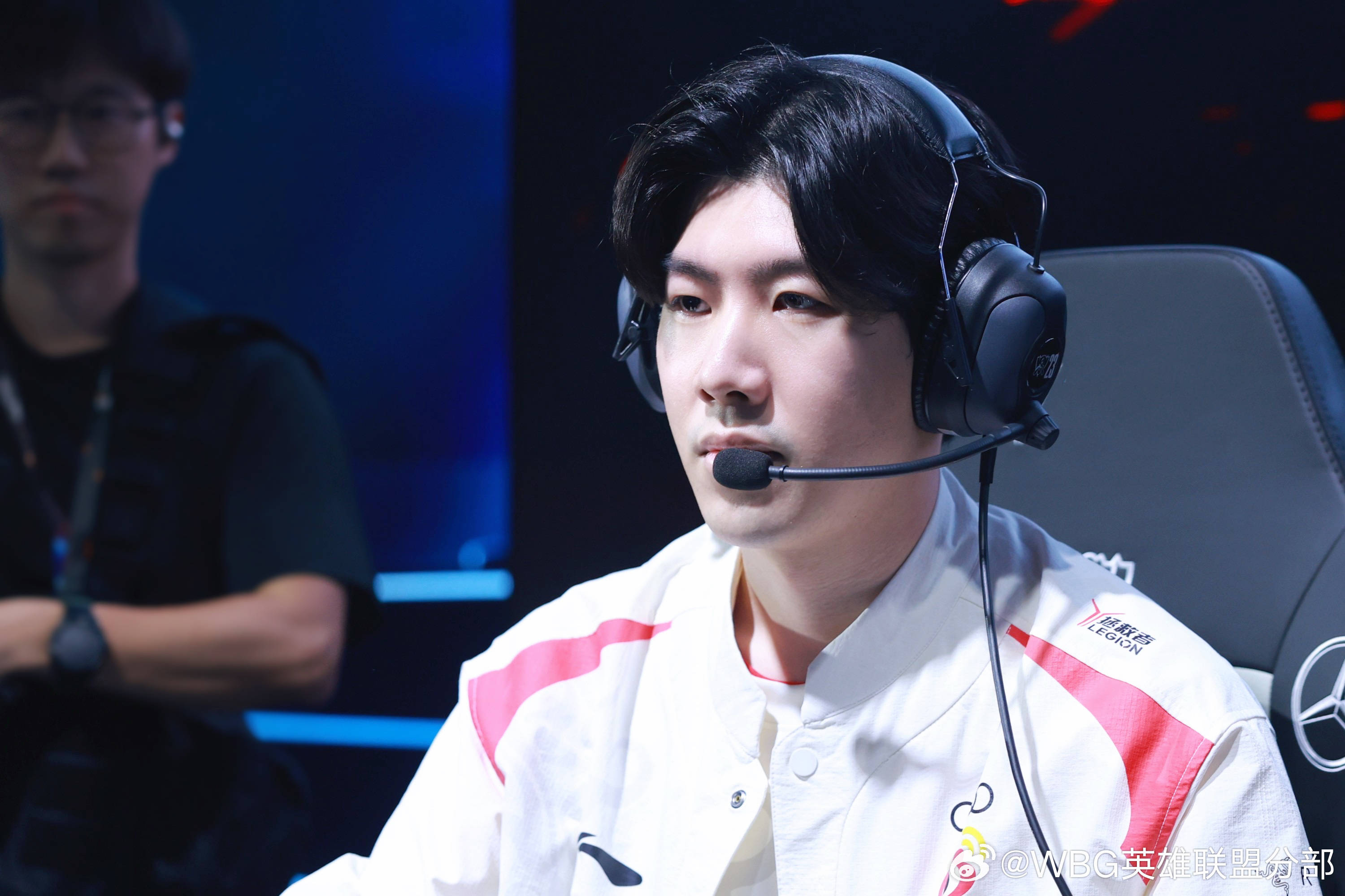 一竞技-TheShy在FPX比赛中精彩发挥,战术调整引发热议!的简单介绍